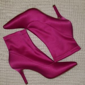 INc deep fuchsia